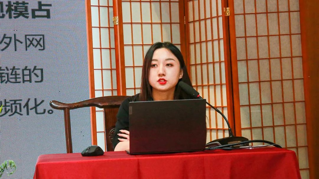 深信服的专家们在培训会上进行课程分享